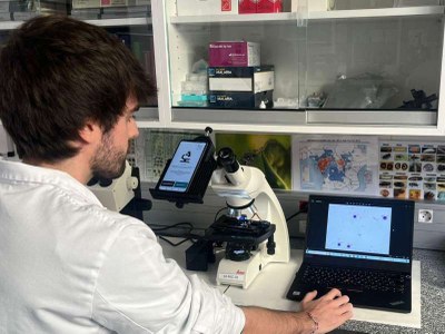 Projecte per diagnosticar la malaria a traves del mòbil al MWC